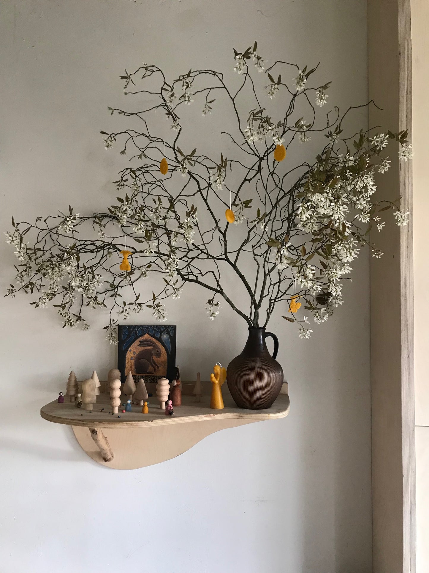 Nature Table - Wall mounted shelf